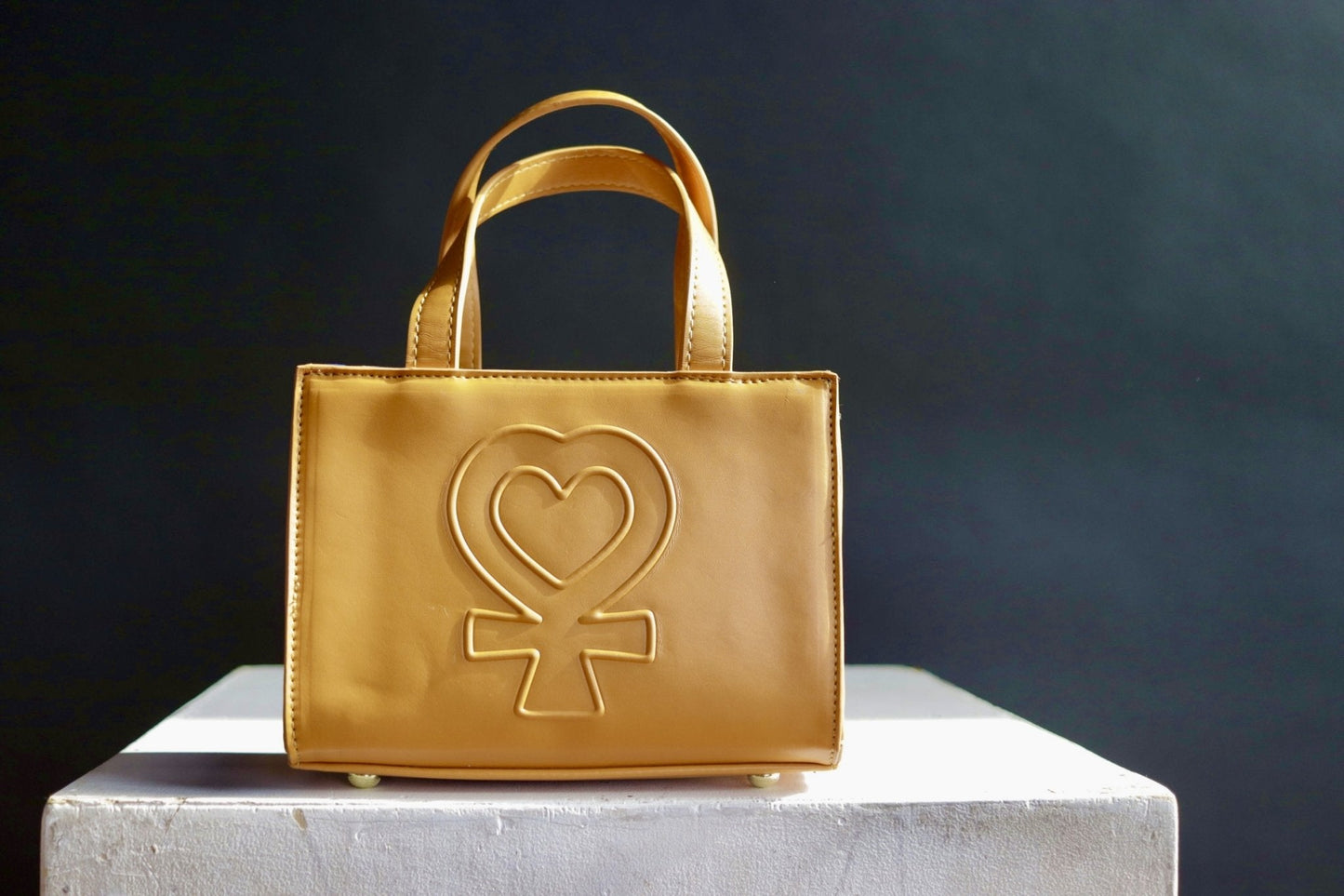 LOVE & BEAUTY SHOPPER 🧡 - Otaka House