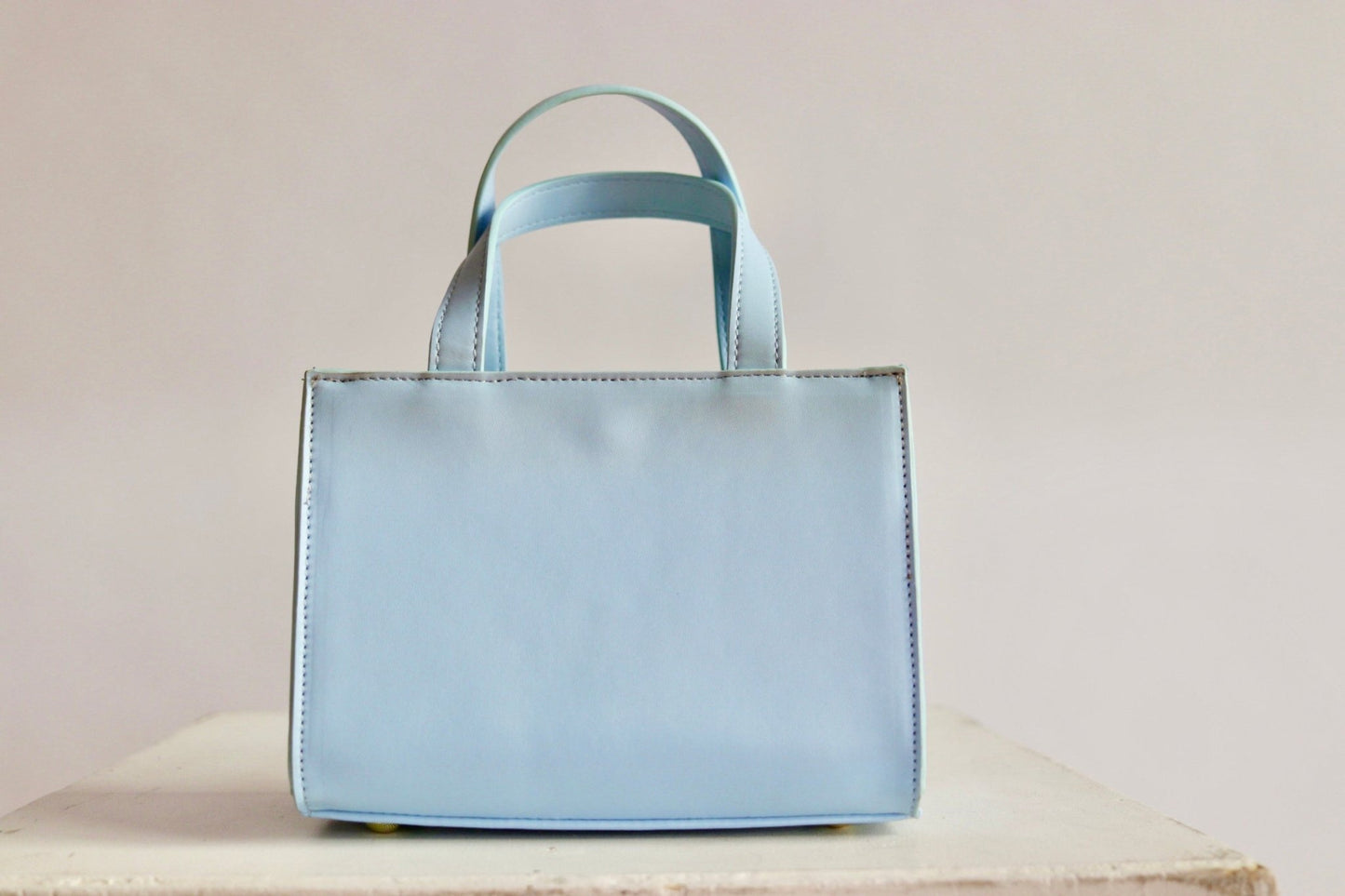 LOVE & INTELLIGENCE SHOPPER 💙 - Otaka House