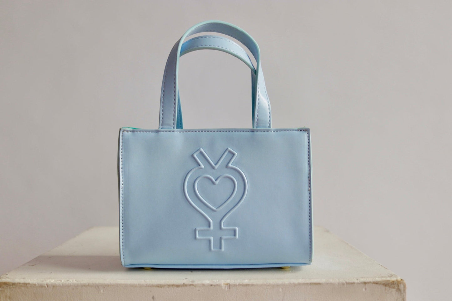 LOVE & INTELLIGENCE SHOPPER 💙 - Otaka House