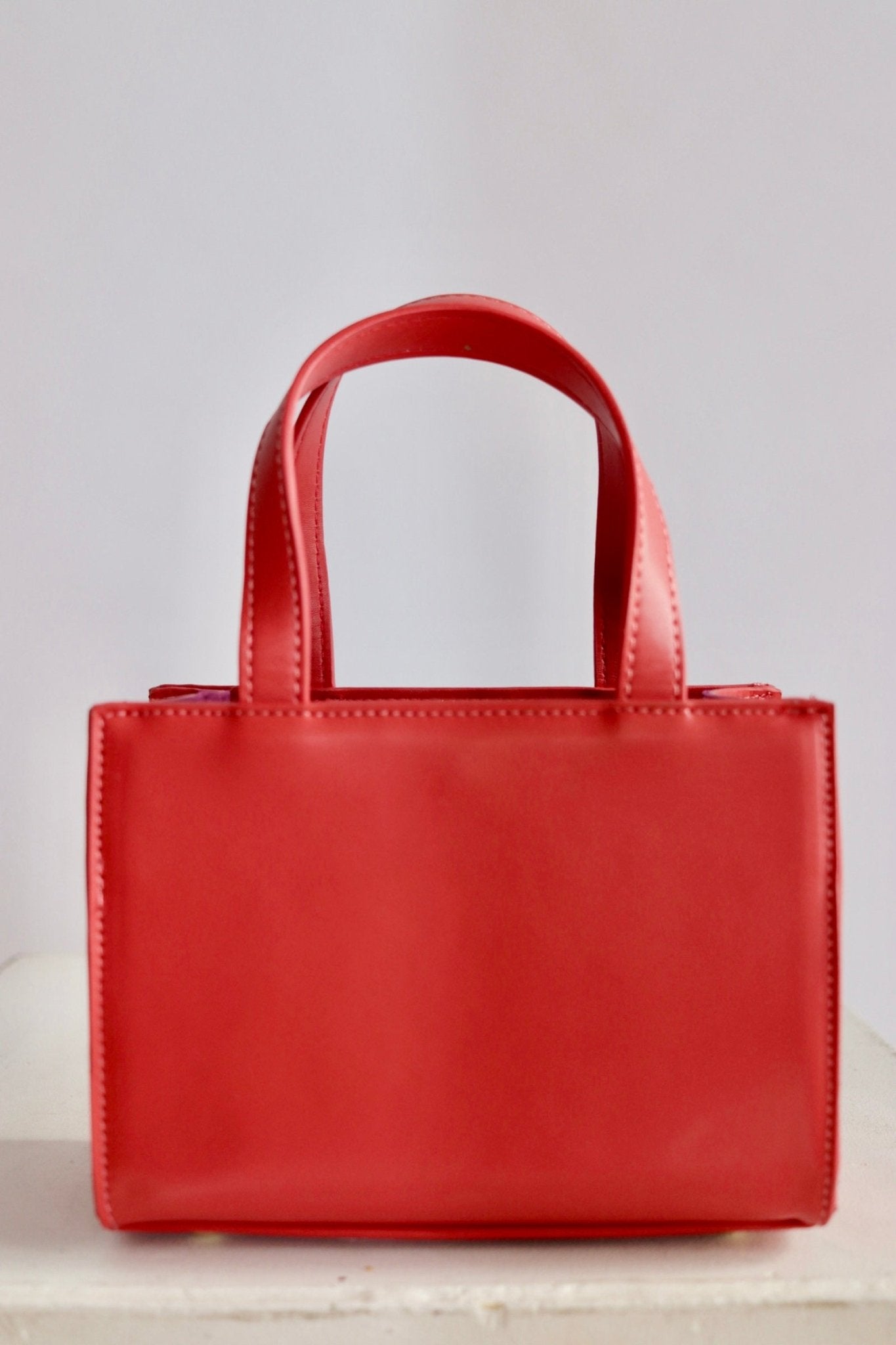 LOVE & PASSION SHOPPER 🔥 - Otaka House